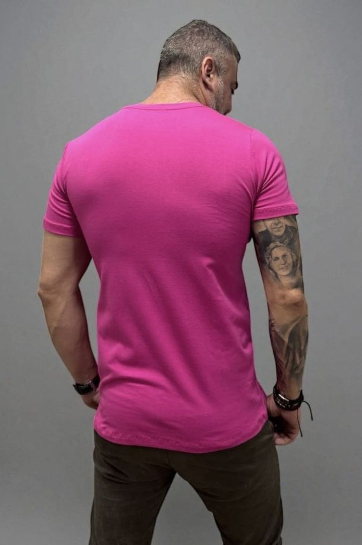 Camiseta Algodão Egípcio Rosa Choque