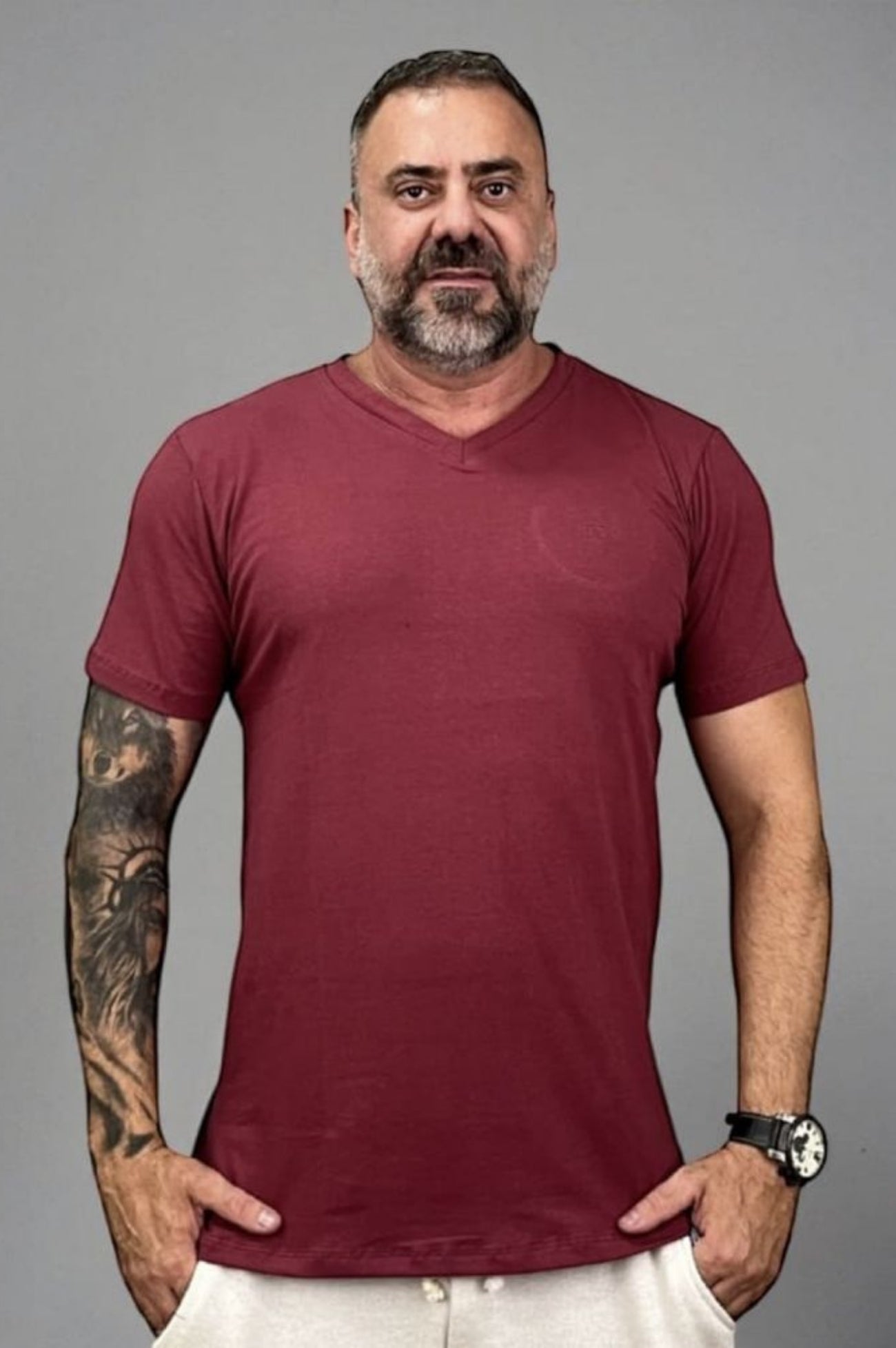 Camiseta Slim Gola V Algodão Egípcio Bordo