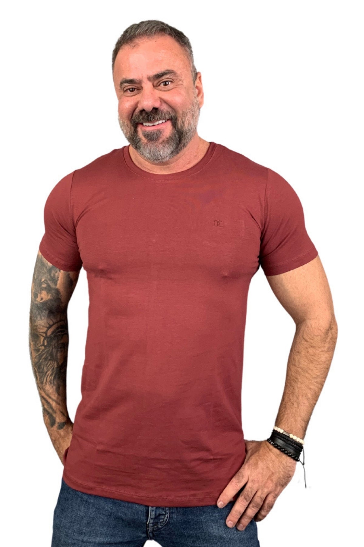 Camiseta Slim Malha Peruana Bordo