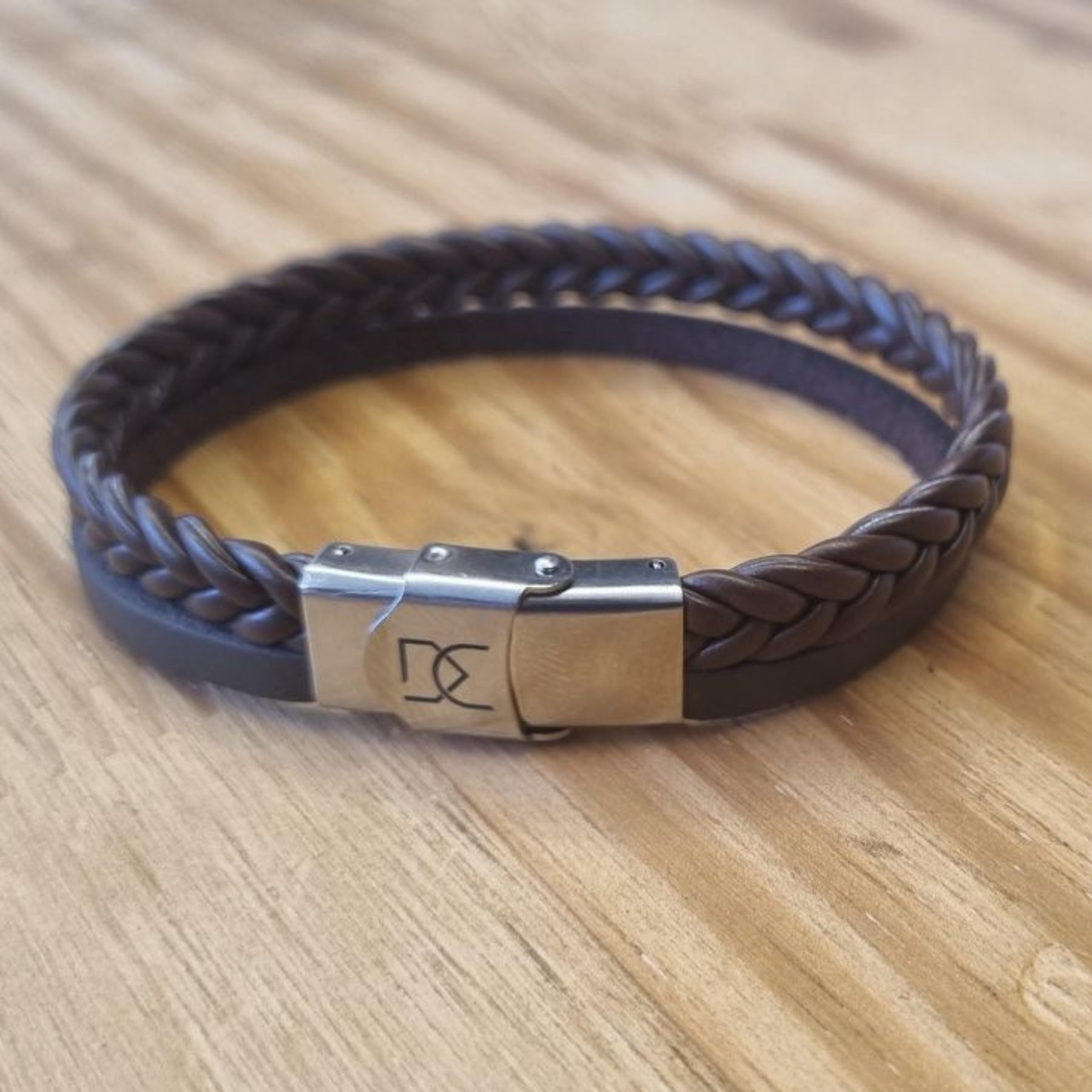 Pulseira Couro Duplo Ecológico + Couro Legítimo com Fecho de Aço Inox com Regulagem