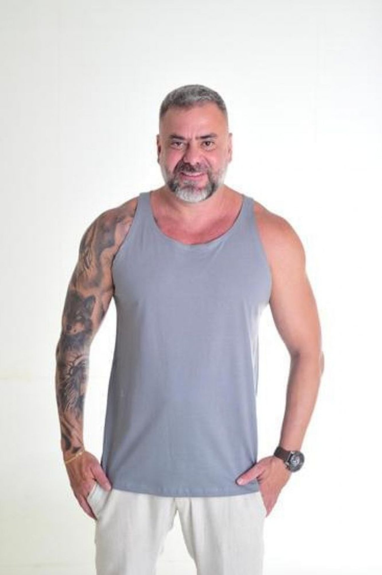 Regata Básica Slim Cinza