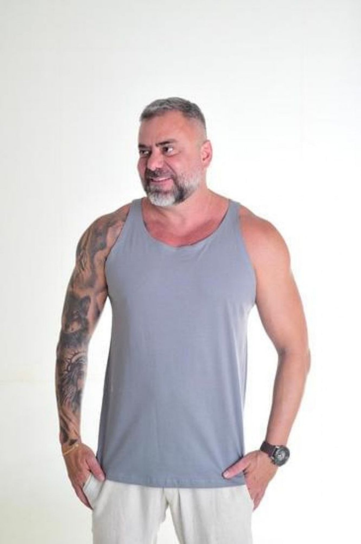 Regata Básica Slim Cinza