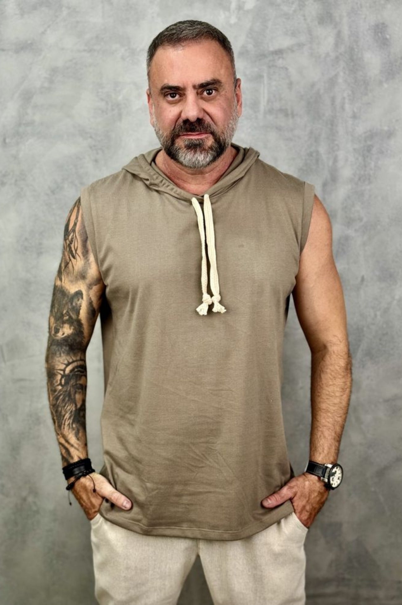 Regata Machão Com Capuz Malhão Premium Acetinado Marrom