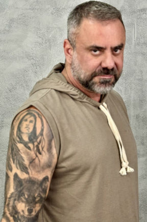 Regata Machão Com Capuz Malhão Premium Acetinado Marrom