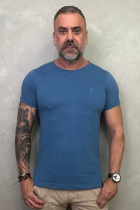 Camiseta Levinha Slim Azul