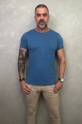 Camiseta Levinha Slim Azul