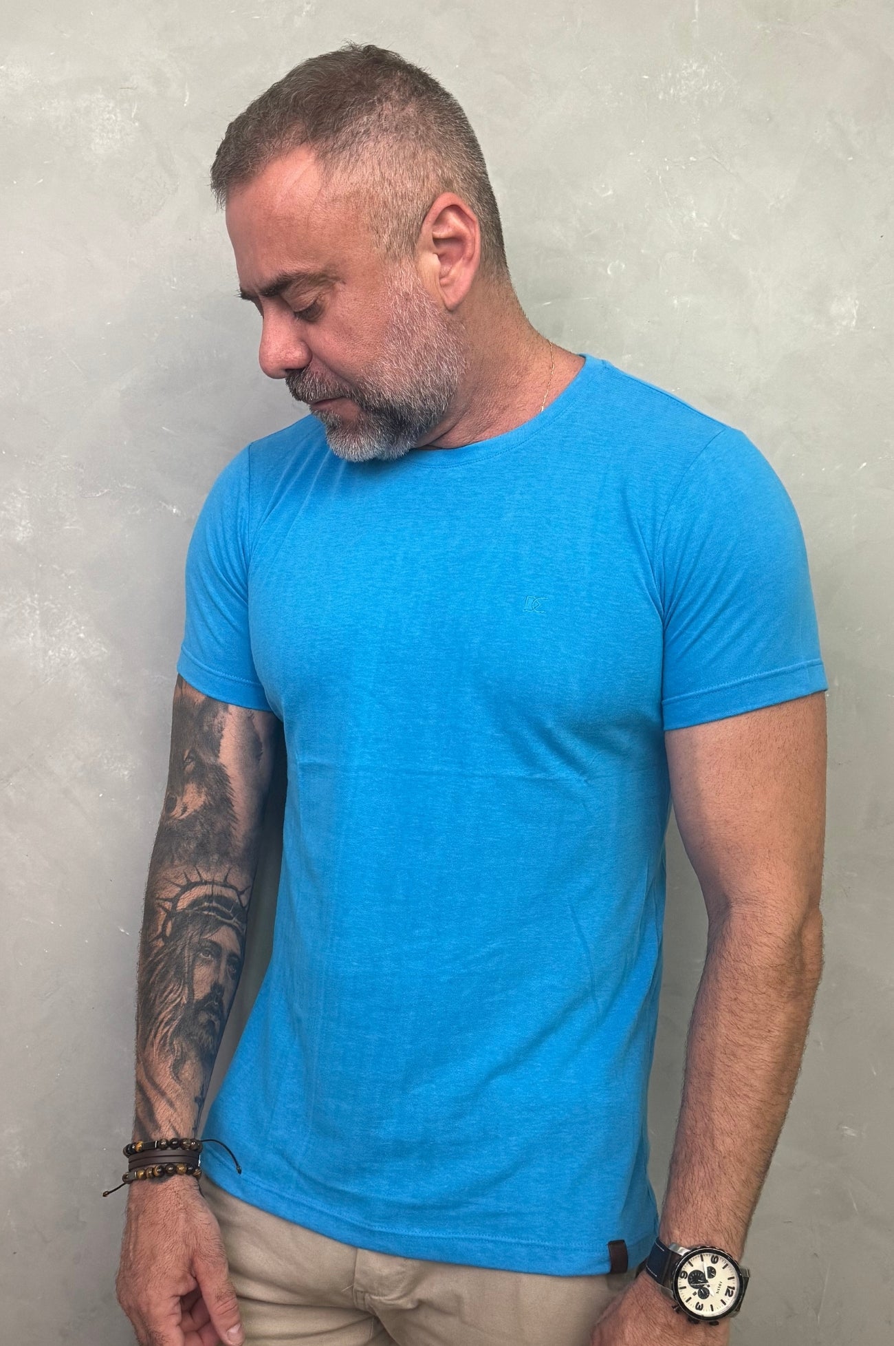 Camiseta Levinha Slim Azul Claro