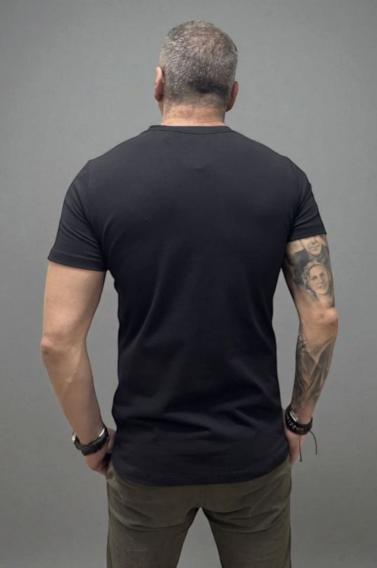 Camiseta Slim Preta Algodão Egípcio