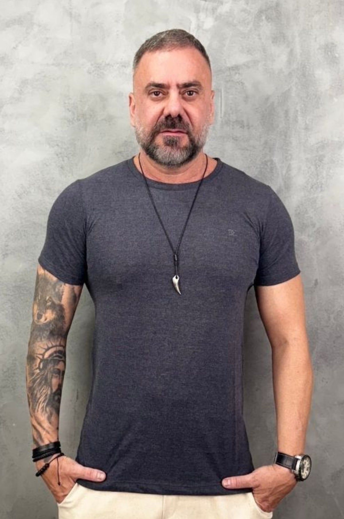 Camiseta Levinha Slim Chumbo Mescla