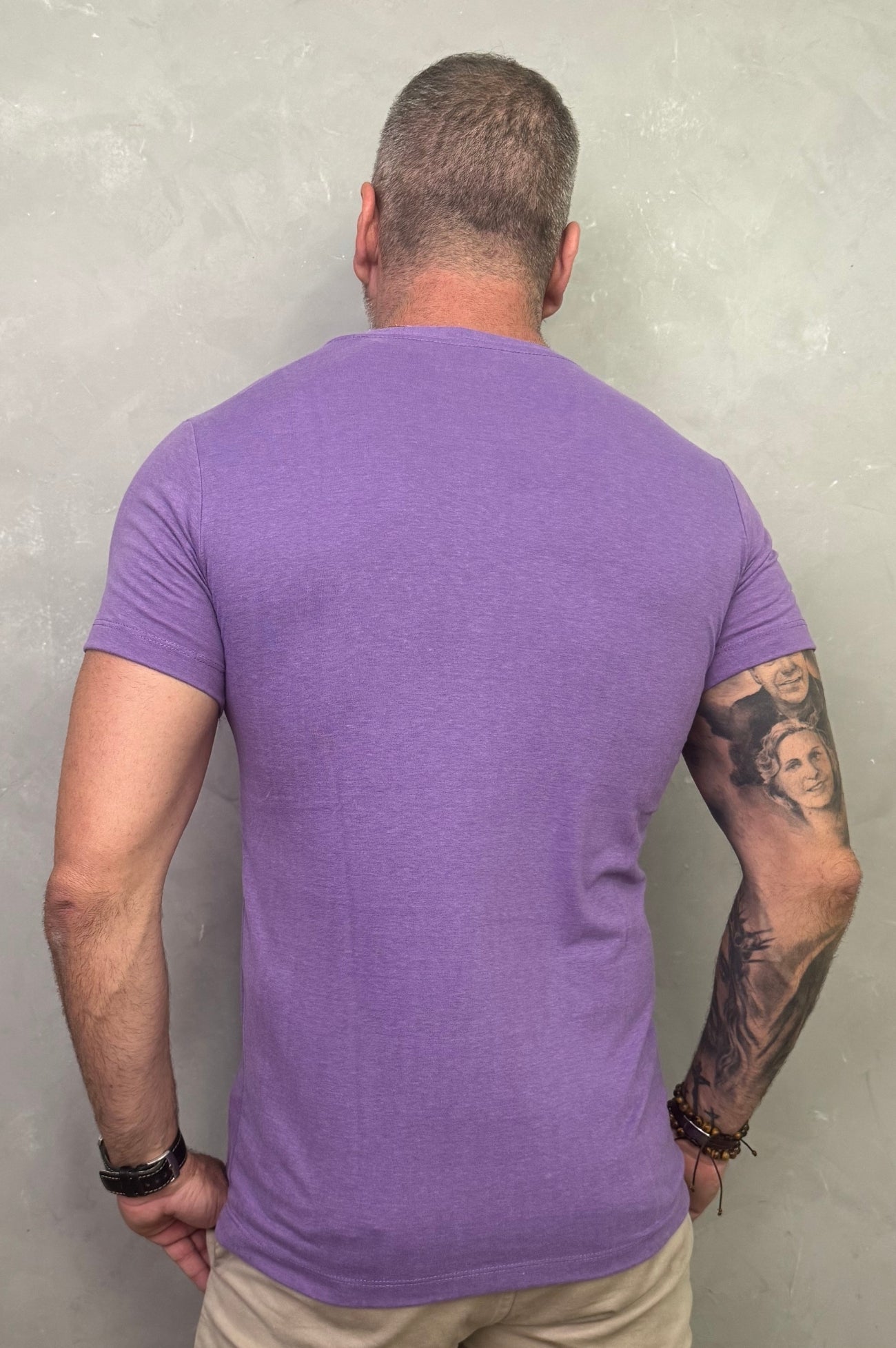 Camiseta Levinha Slim Lilás