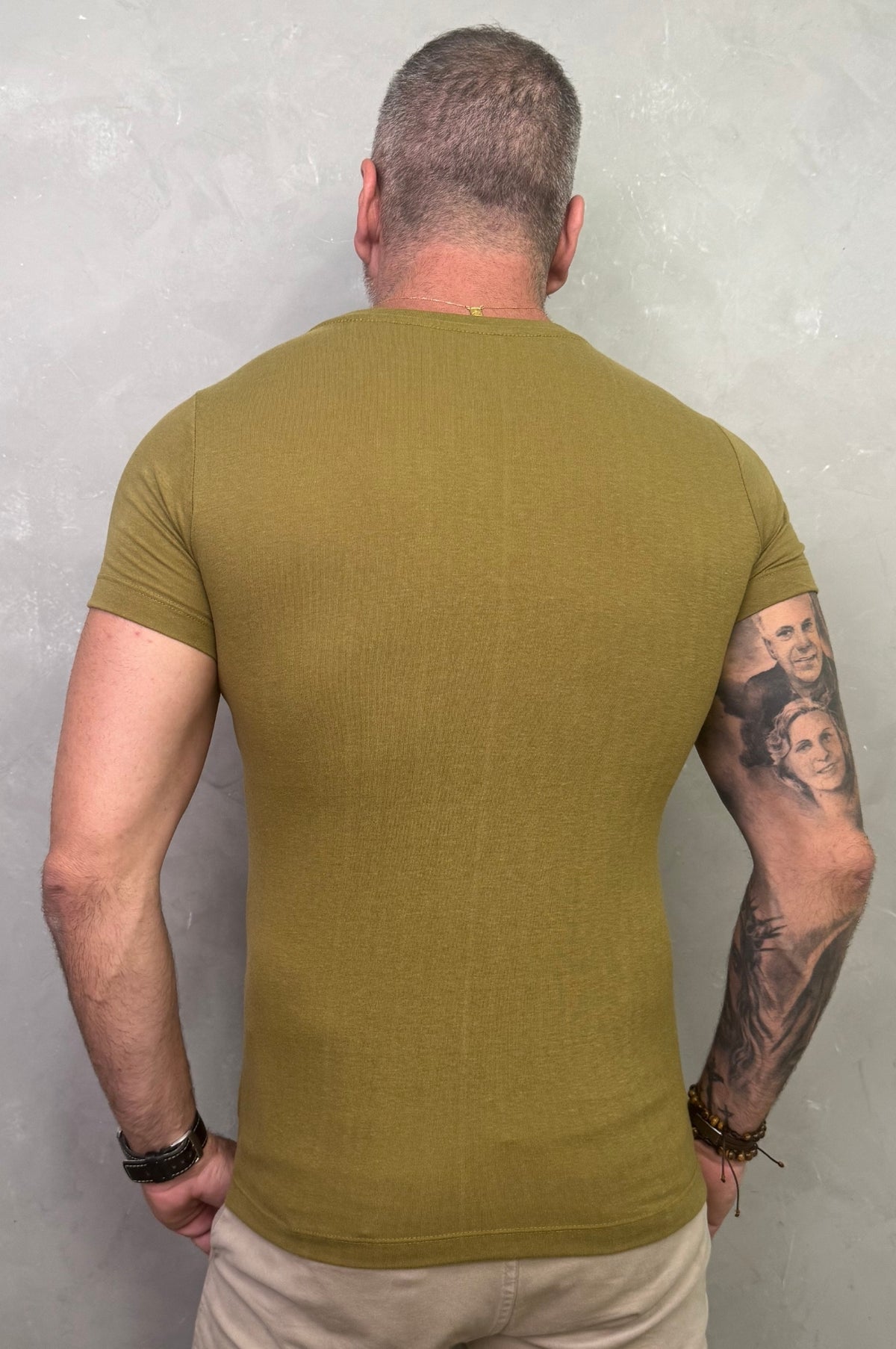 Camiseta Levinha Slim Verde Musgo I