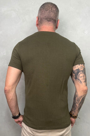 Camiseta Levinha Slim Verde Musgo